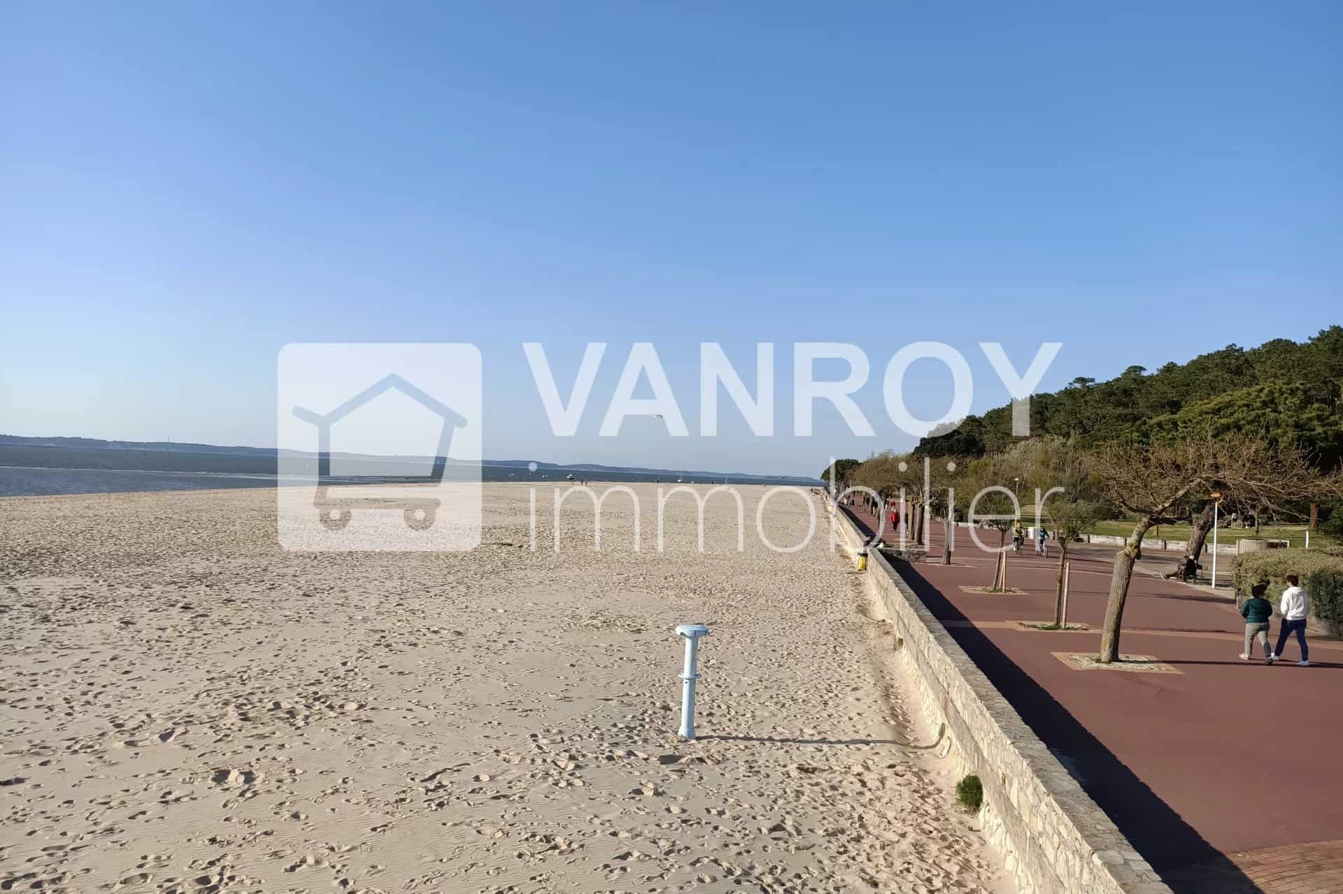 Arcachon - Abatilles / Appartement T3 refait à neuf avec garage, terrasse et jardin / Plage Pereire