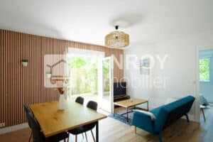 Arcachon - Abatilles / Appartement T3 refait à neuf avec garage, terrasse et jardin / Séjour